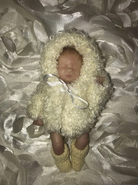 Ashton Drake Good As Gold - Doll & Outfit
