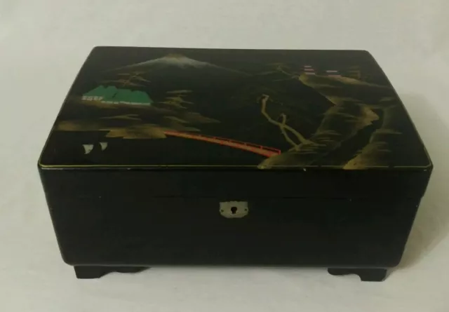 Vintage Jewelry Box Laquer Chinese Music Box