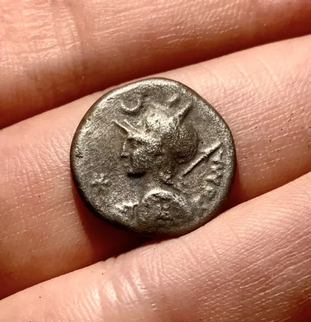 Denario Licinius Nerva 113-112 AC 2,73G