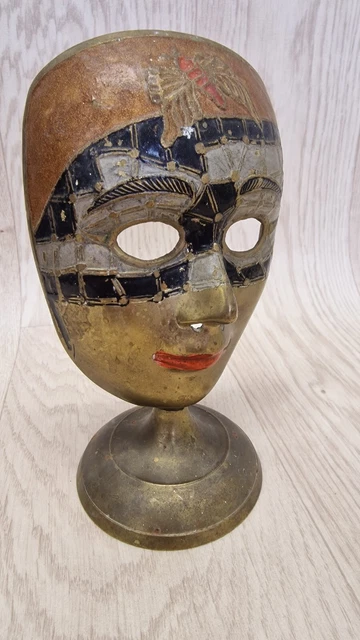 Maschera viso teatrale in ottone vintage sul supporto vernice a farfalla arredamento casa