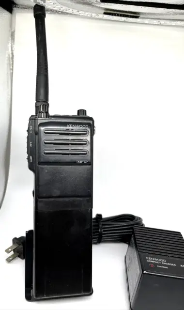 Radioteléfono de mano Kenwood TKM-107 VHF marino con cargador 3