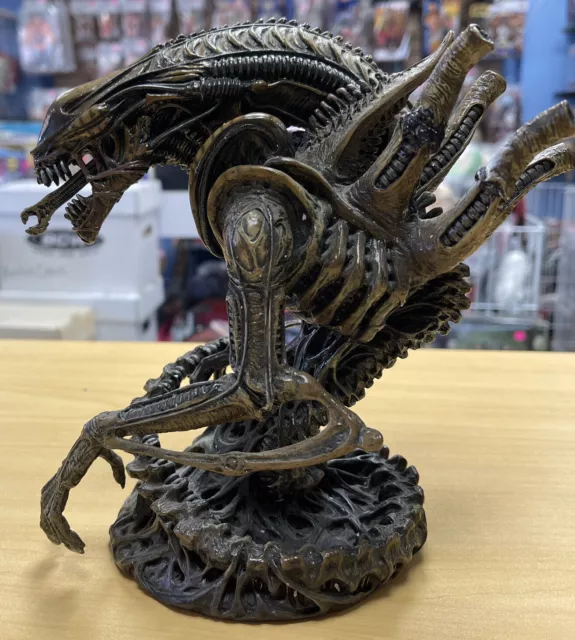 Palisades Toys Aliens Warrior Mini Bust Artist Proof Box Included 2