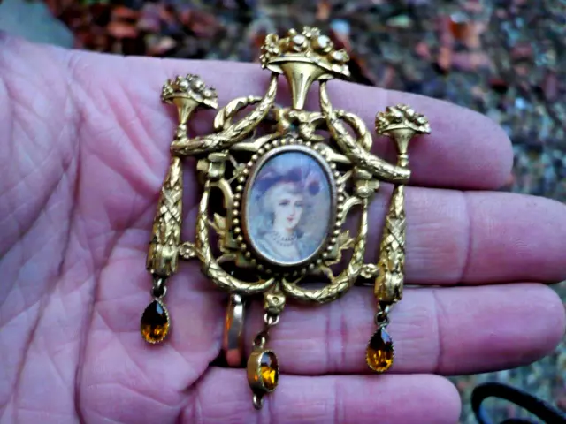 Broche ancienne style Louis XVI Bronze doré et Miniature peinte, Citrines?
