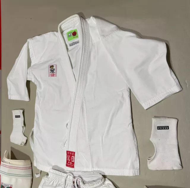 Abbigliamento sport KARATE - Kimono, cintura bianca, protezioni cintura schiena. 2