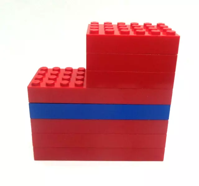 LEGO VINTAGE 7x RED & 1x BLUE - 8x OLD BRICKS 5x 4x8 and 3x 4x6