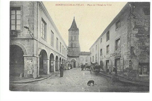 Carte Postale Ancienne - Montfaucon-du-Velay - Grande-Rue Et Maison XVIIe