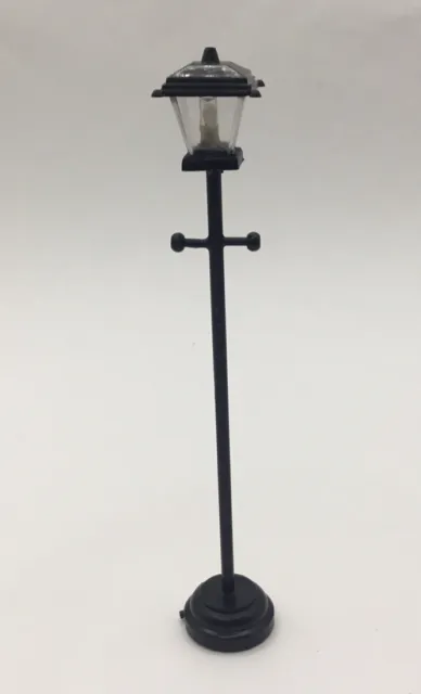 Dolls House Lamppost - Battery Operated But Needs A Battery