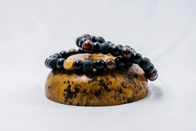 Bracelet pierre de lave oeil du tigre - 'Hadès' XC87