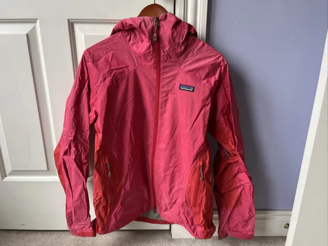 Patagonia Women’s Torrentshell Rain Jacket Size Medium