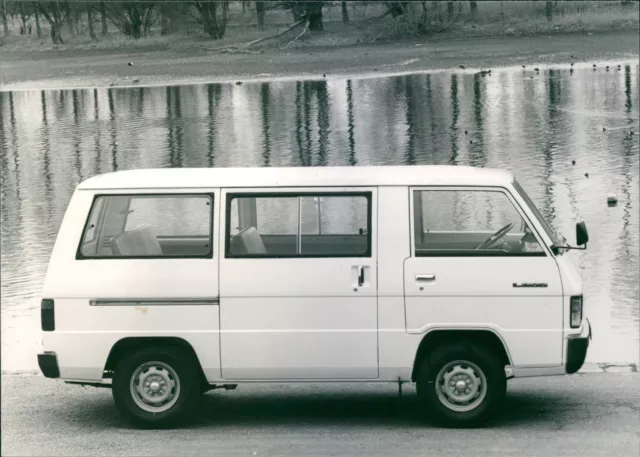 Der Neue Mitsubishi L 300 - Vintage Photograph 3094710