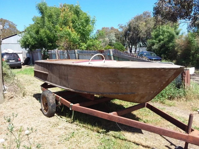 vintage speed boat never been finished like new has been in a shed since 1965. vintage speed boat never been finished like new has been in a shed since 1965.