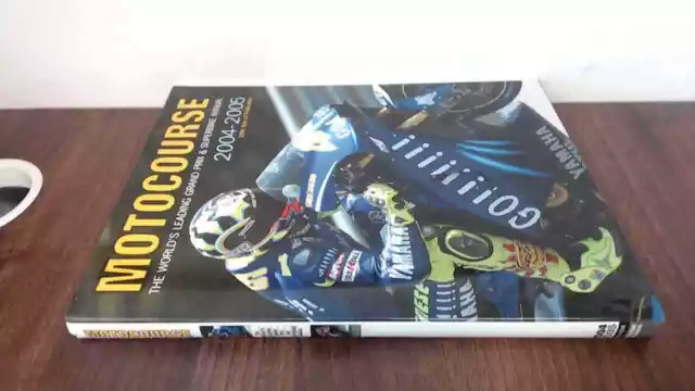 Motocourse 2004-2005, Various, Hazelton Publishing, 2005, Hardcov