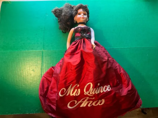Quinceanera Doll Samantha Two tone dress - Muñeca de quinceanos en dos tonos.