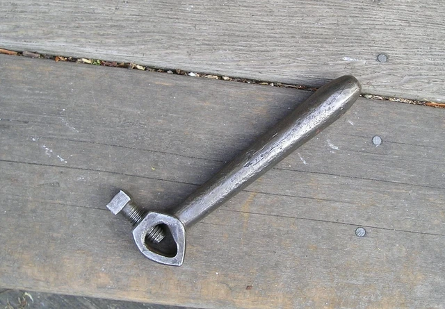 Vintage Iron Machine Handle?