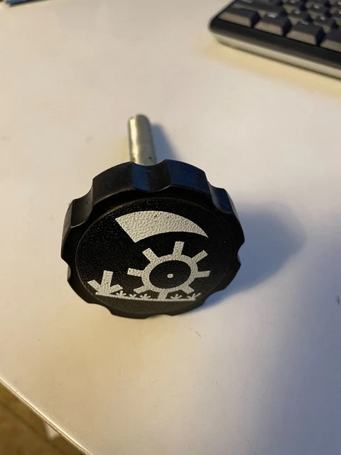 Bluebird dethatcher 5151 HEIGHT ADJUSTMENT Knob with Screw F20B