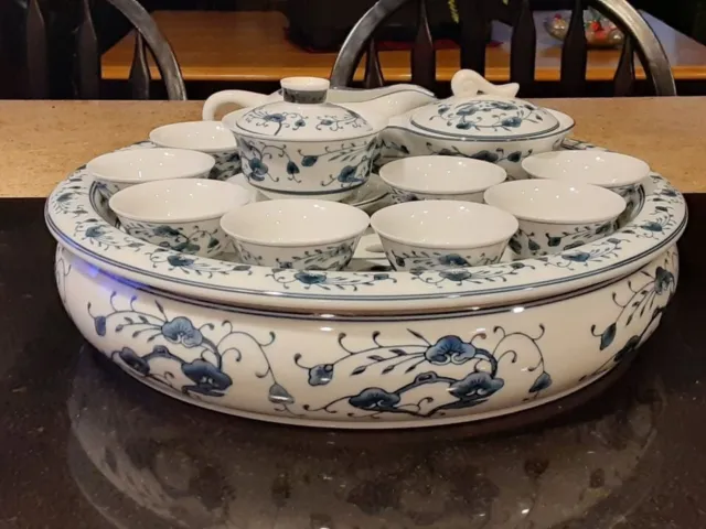 Vintage Blue and White Porcelain Gungfu 16 Piece Tea Set With Storage Box