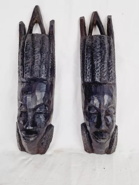 Paire De  Masques Africains Anciens En Ébène Bois Massif Noir