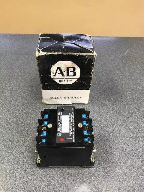 New Allen-Bradley 700-Rm400A1 Industrial Control Relay / Magnetic Latching Relay