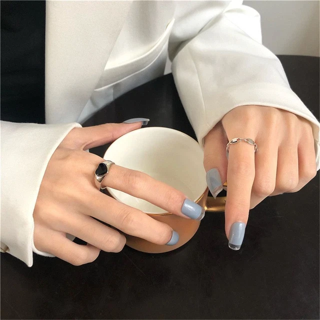 Heart ring on sale on finger