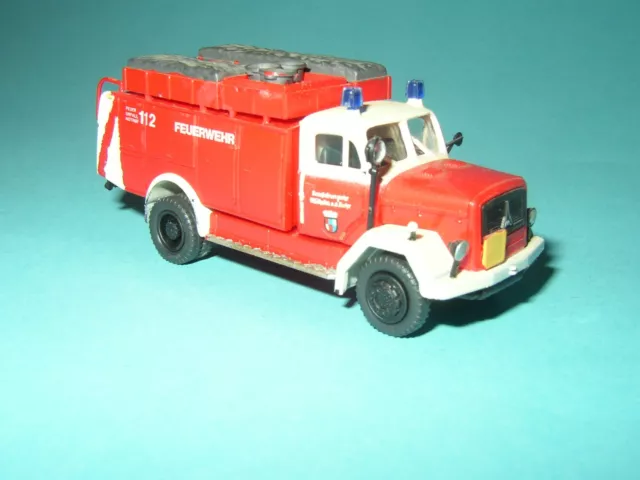 Magirus 150D Feuerwehr RW ÖL Preiser Modellauto 1:87 gebauter Bausatz