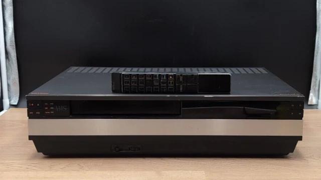Videorecorder VHS Bang & Olufsen V8000 (Defekt) in für CHF 22 – mit