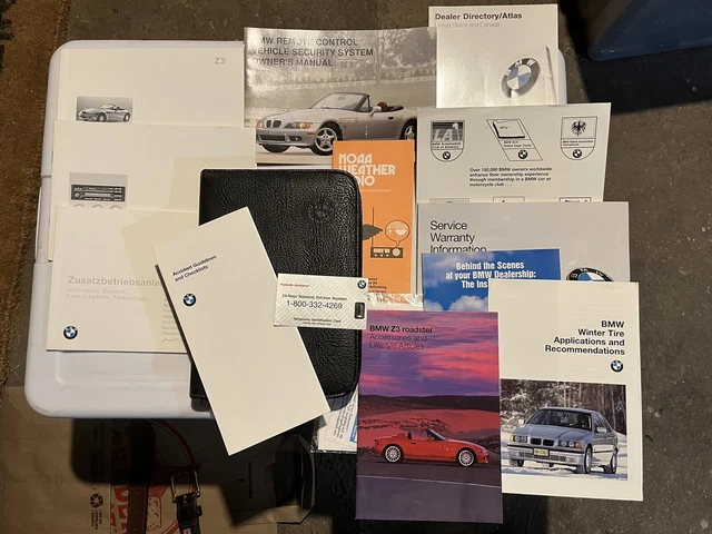 1996 BMW Z3 1.9 Owners Manual - SET - EUC 1996 BMW Z3 1.9 Owners Manual - SET - EUC
