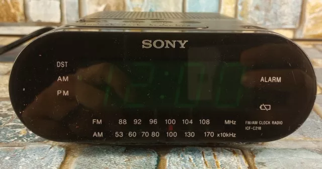 Sony DREAM MACHINE AM FM Alarm Clock Radio Model ICF-C218  Black