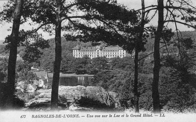 *8503 cpa Bagnoles de l'Orne - a view of the lake