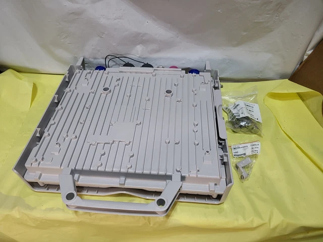 Ericsson RRUS A2 B2/B25 Radio PCS Base KRC 161 286/1 R1D CB4, E2