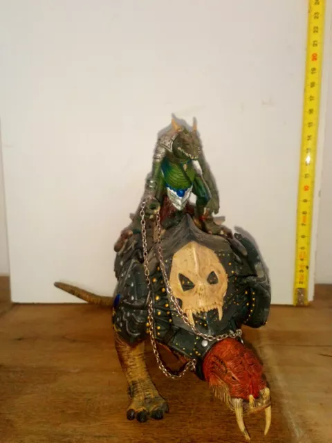 Figurine Spawn Series 14 Dark Ages Iguantus and Tuskadon de 1999 Très Bon État