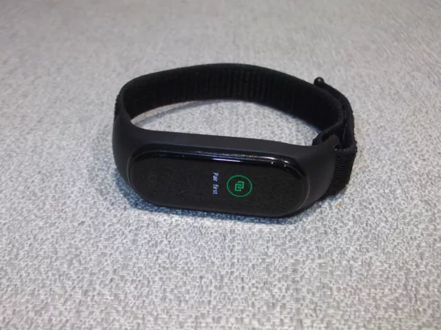 Mi smart band 4 pair first deals