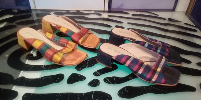 Andre Assous Womens Square Toe Block Heel Sandals 2 Pairs Womens 7.5 Plaid
