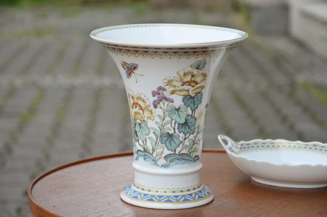 Kaiser Porzellan Vase – Handgefertigte Weiße Porzellanvase, 19,5 Cm Hoch, Unglasiert