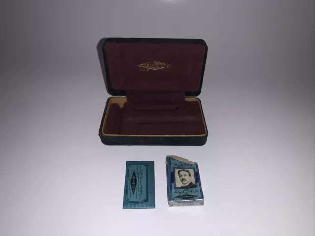 Gillette Gold Tech Razor Case With NOS Blue Blade - 1 New/Unused/Unopened Razor