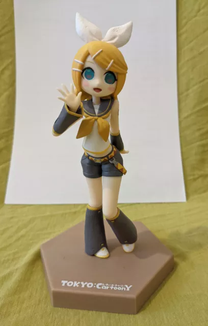 Original Vocaloid Kagamine Rin Tokyo: Cartoony Figure FuRyu