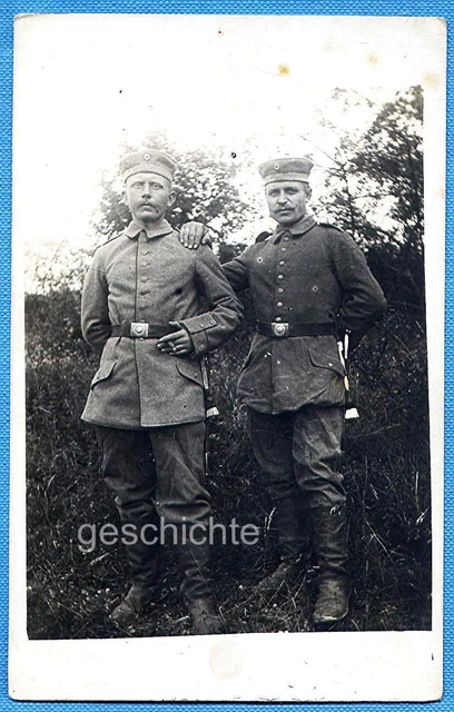 Foto, groß, 2 Soldaten in Feldgrau, mit Krätzchen und Seitengewehr, um 1917 !!!