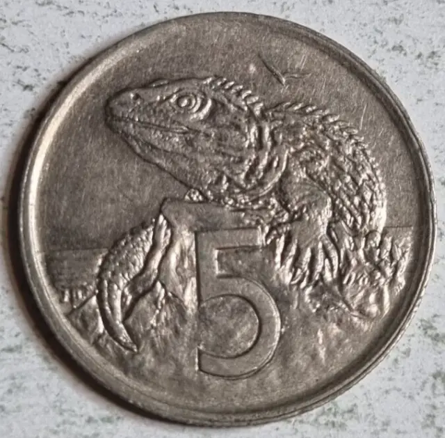 New Zealand 1978 5 Cents coin