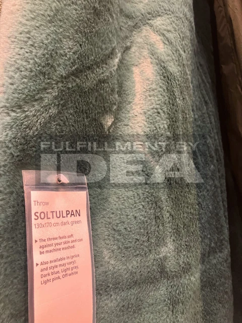 Brand New IKEA SOLTULPAN 51x67 " Dark Green Throw 305.441.42