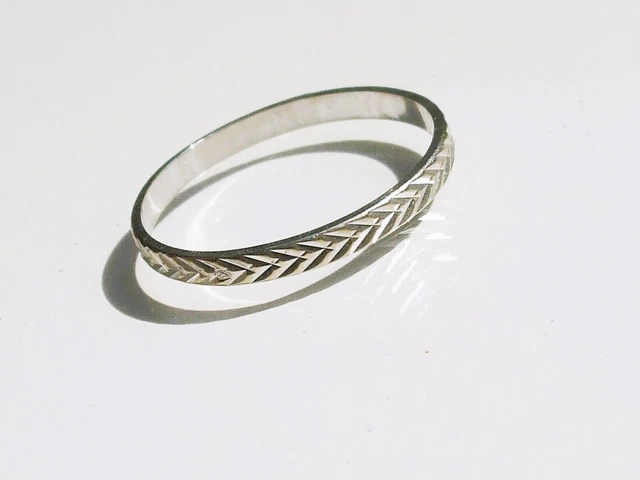 Bague en or gris 18K (750/1000) centrée d'une... - Lot 353