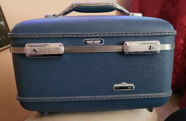 Vintage American Tourister Hard Side Make-Up Vanity/Train Case/Travel Case Blue