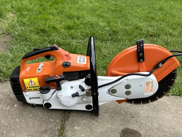 Stihl Ts400 Disc Cutter With Diamond Blade