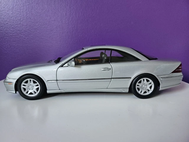 Auto Art 1/43 Mercedes CL Coupé C216 Blanche - Très Bon état Avec Boîte