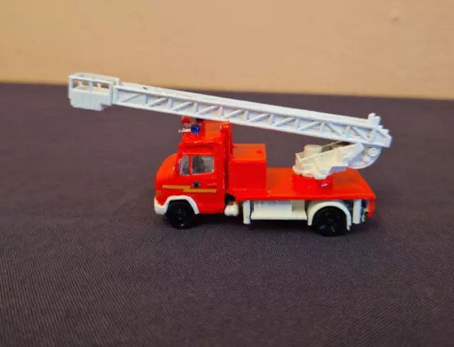 Herpa Feuerwehr Umbau Eigenbau Mercedes Benz Vario Drehleiter gesupert,1:87,H0 3