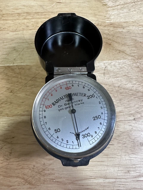 R15 Vintage Dr Medical Radialtonometer Dr Berencsy Device Blood Pressure Gauge