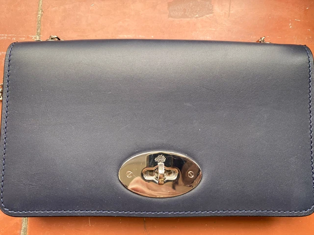 Kate middleton sales mulberry clutch