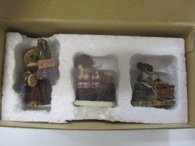 Boyds Bearly Bulit Villages Accessories Ted E Bear Shop Winter Folk 19501-2