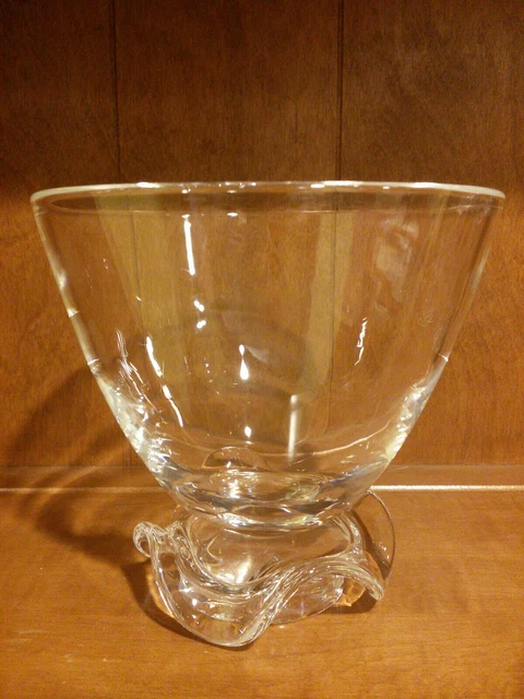 Steuben Signed Clear Crystal Salt Urn Dish Beautiful in  Display Condition.