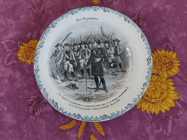 JEANNE D'ARC LOT de cinq assiettes parlantes faïence terre de fer EUR