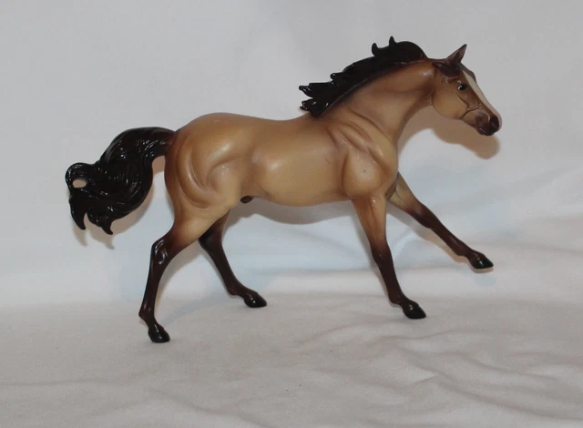 Breyer Reeves Frolicking Stallion Tan Model American Quarter Horse Classic