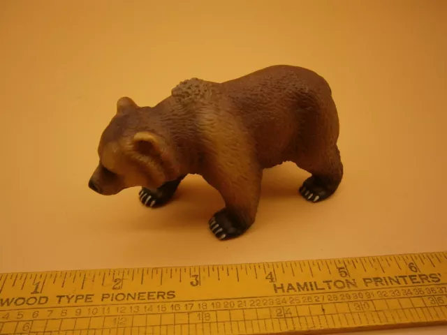 Schleich Adult Female BROWN GRIZZLY BEAR 2003 Retired Figure Wildlife Toy